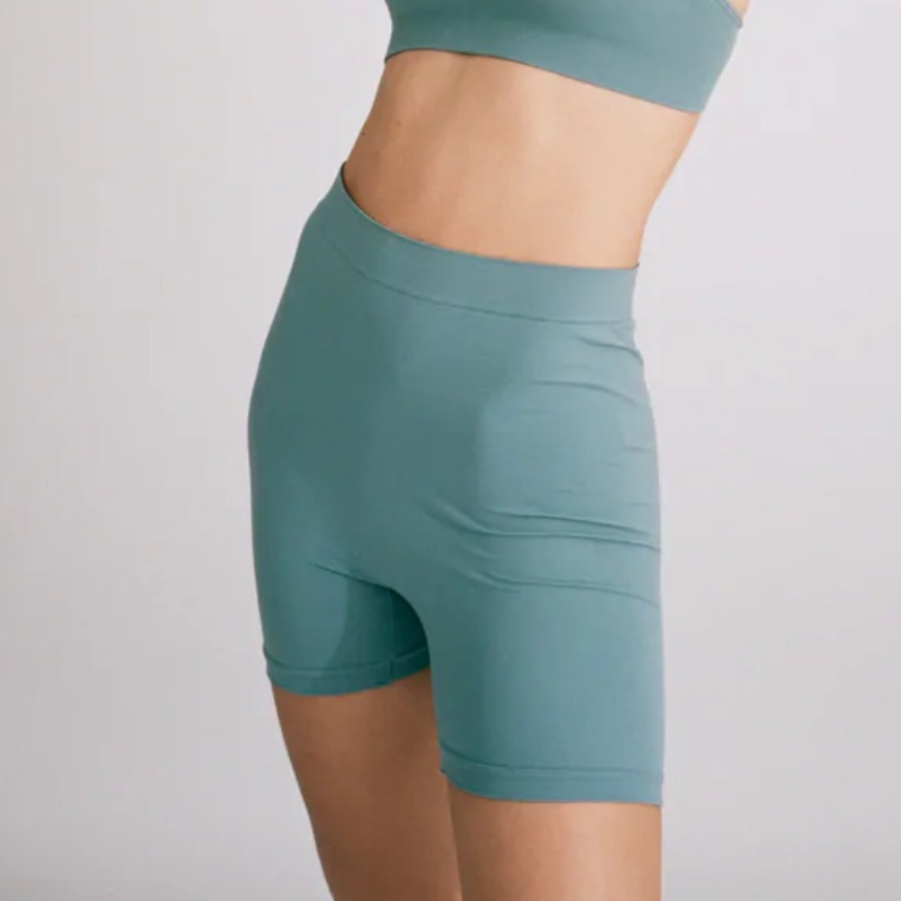 SOLD - ZARA Seamless Shapewear Biker Shorts